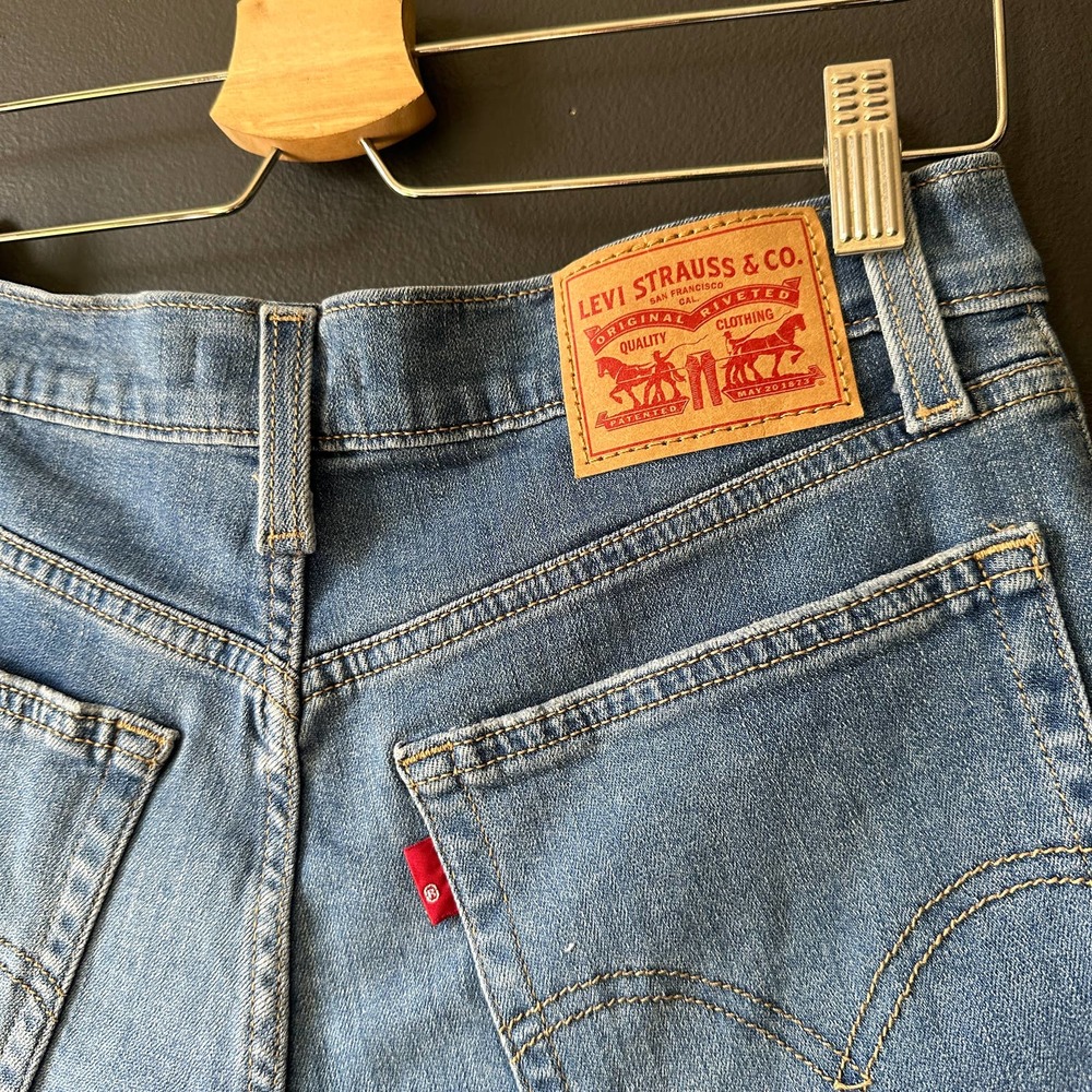 Levi's High Rise Shorts Blue Jean Short Distressed Size 29 - Picture 8 of 13